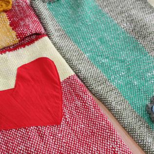 Mantas tejidas para donar a Neonatología del Hospital Posadas